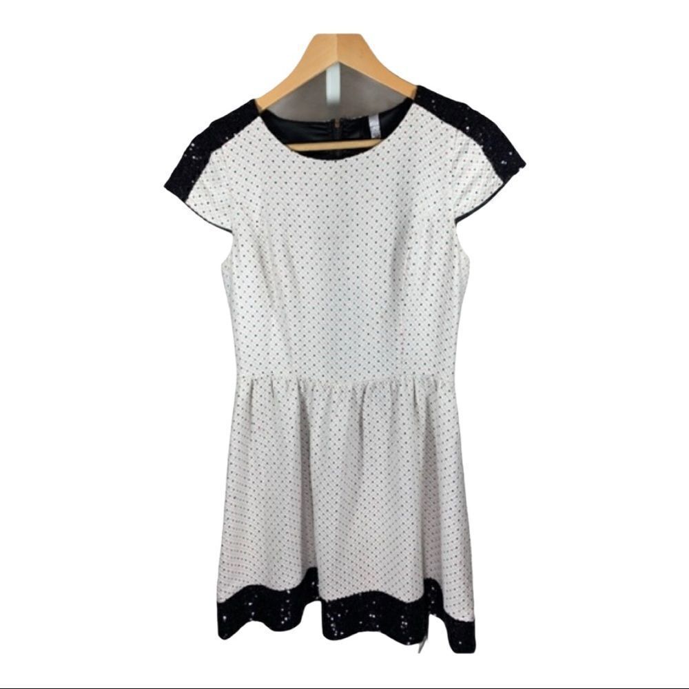 KENSIE Women’s Cap Sleeve Sequin Party Dress White/Black Size Small